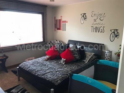 Apartamento de 4 alcobas en venta en La Cabrera, Bogotá, 330 m² · foto 11 de 16