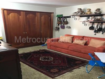 Apartamento de 4 alcobas en venta en La Cabrera, Bogotá, 330 m² · foto 4 de 16