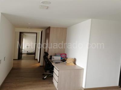 Apartamento de 3 alcobas en venta en Salitre Reservado, Bogotá, 67 m² · foto 4 de 17