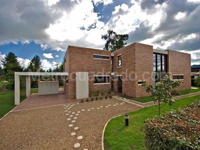 Casa de 4 alcobas en venta en San Sebastian, Bogotá, 550 m² · foto 10 de 12