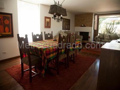 Casa de 3 alcobas en venta en Los Lagartos, Bogotá, 265 m² · foto 2 de 17