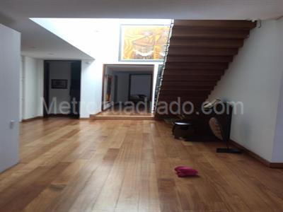 Apartamento de 3 alcobas en venta en Chico Reservado, Bogotá, 326 m² · foto 11 de 20