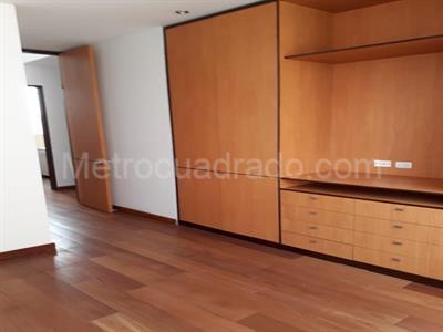 Apartamento de 3 alcobas en venta en Chico Reservado, Bogotá, 208 m² · foto 12 de 17