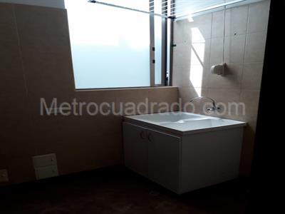 Apartamento de 3 alcobas en venta en Chico Reservado, Bogotá, 208 m² · foto 17 de 17