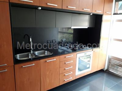 Apartamento de 3 alcobas en venta en Chico Reservado, Bogotá, 208 m² · foto 9 de 17