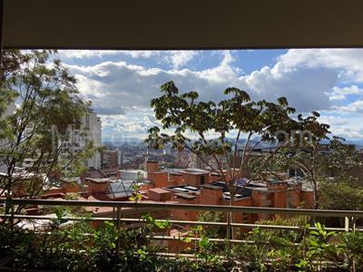 Apartamento en venta en El Retiro, Bogotá · foto 3 de 6