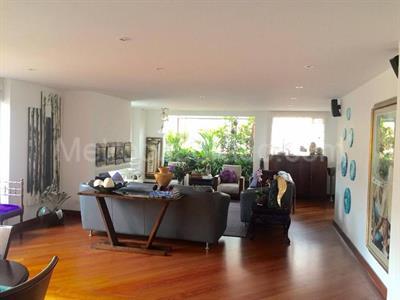 Apartamento en venta en La Carolina, Bogotá · foto 2 de 19