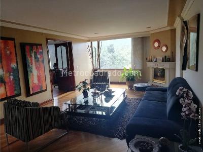 Apartamento de 3 alcobas en venta en Calleja Alta, Bogotá, 248 m² · foto 3 de 9