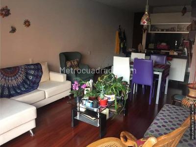 Apartamento en venta en Santa Barbara, Bogotá · foto 2 de 4