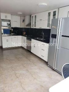 Casa de 4 alcobas en venta en La Calleja, Bogotá, 300 m² · foto 11 de 13
