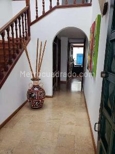 Casa de 4 alcobas en venta en La Calleja, Bogotá, 300 m² · foto 9 de 13
