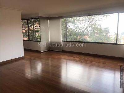 Apartamento de 2 alcobas en venta en Belmonte, Bogotá, 196 m² · foto 2 de 12
