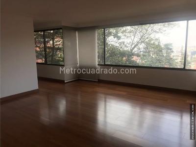 Apartamento de 2 alcobas en venta en Belmonte, Bogotá, 196 m² · foto 3 de 12