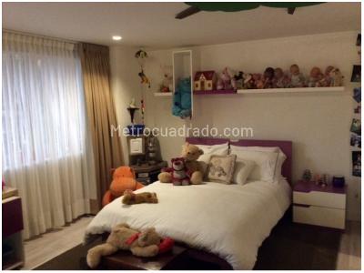 Apartamento de 2 alcobas en venta en Chico, Bogotá, 160 m² · foto 11 de 19