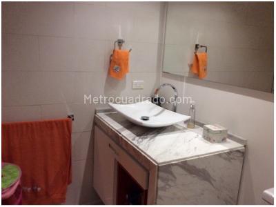 Apartamento de 2 alcobas en venta en Chico, Bogotá, 160 m² · foto 18 de 19