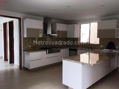 Casa de 5 alcobas en venta en Chia, Chía, 390 m² · foto 3 de 19