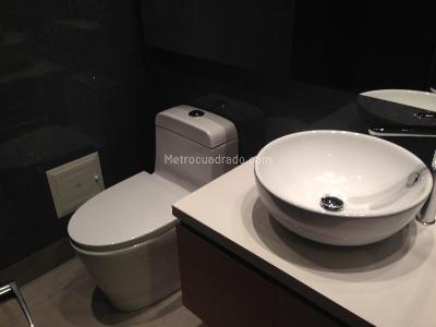 Apartamento de 2 alcobas en venta en Chico Norte, Bogotá, 124 m² · foto 4 de 12