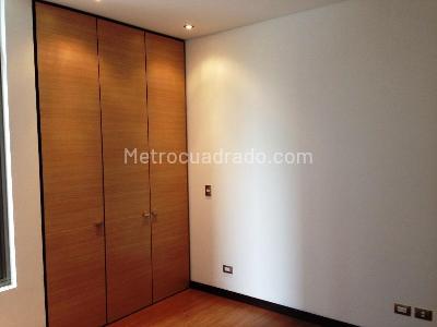 Apartamento de 2 alcobas en venta en Chico Norte, Bogotá, 124 m² · foto 5 de 12