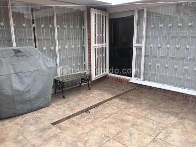 Casa de 3 alcobas en venta en Niza, Bogotá, 223 m² · foto 6 de 17