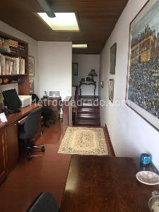 Casa de 3 alcobas en venta en Niza, Bogotá, 223 m² · foto 7 de 17
