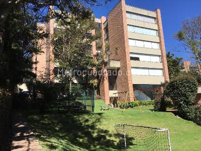 Apartamento en venta en Gratamira, Bogotá · foto 3 de 18