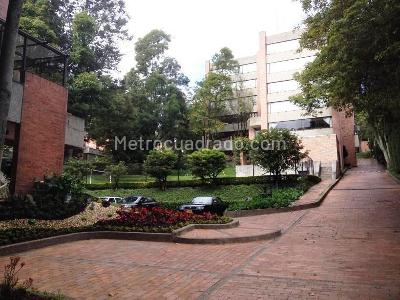 Apartamento en venta en Gratamira, Bogotá · foto 9 de 18