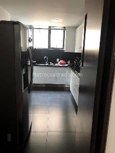 Apartamento de 3 alcobas en venta en Altos De Cabrera, Bogotá, 159 m² · foto 8 de 18
