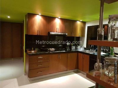 Apartamento de 5 alcobas en venta en Santa Paula, Bogotá, 238 m² · foto 2 de 8
