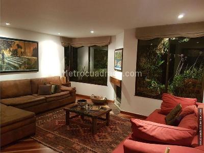 Apartamento de 5 alcobas en venta en Santa Paula, Bogotá, 238 m² · foto 8 de 8