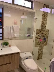 Apartamento en venta en Santa Barbara Occidental, Bogotá · foto 7 de 18