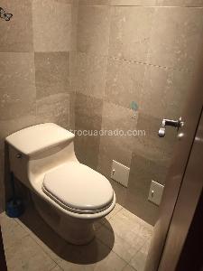 Apartamento en arriendo en Chico Reservado, Bogotá · foto 8 de 19