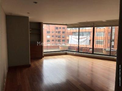 Apartamento en venta en Los Rosales, Bogotá · foto 3 de 14