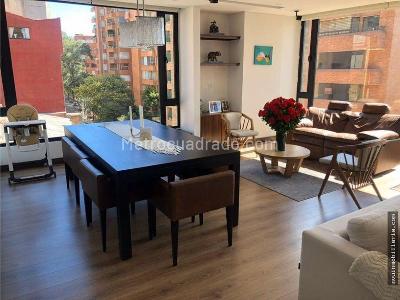 Apartamento de 3 alcobas en venta en Los Rosales, Bogotá, 175 m² · foto 2 de 11