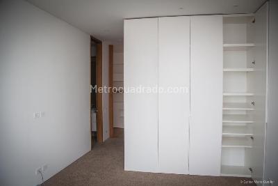 Apartamento de 3 alcobas en venta en Chicó, Bogotá, 275 m² · foto 10 de 20