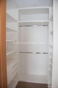 Apartamento de 3 alcobas en venta en Chicó, Bogotá, 275 m² · foto 18 de 20