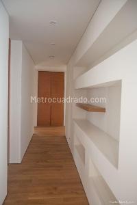 Apartamento de 3 alcobas en venta en Chicó, Bogotá, 275 m² · foto 3 de 20