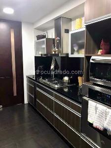 Apartamento de 3 alcobas en venta en Los Rosales, Bogotá, 198 m² · foto 4 de 11