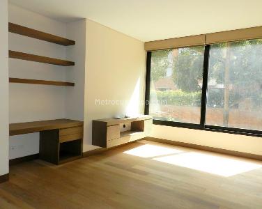 Apartamento de 3 alcobas en venta en Los Rosales, Bogotá, 258 m² · foto 6 de 13