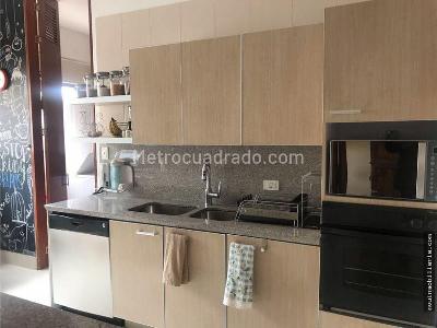 Apartamento de 3 alcobas en venta en Chico, Bogotá, 179 m² · foto 7 de 9