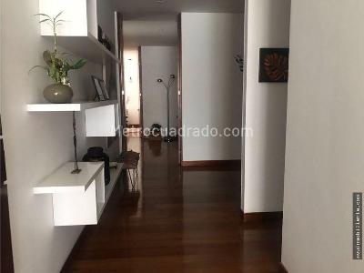 Apartamento de 3 alcobas en venta en Chico, Bogotá, 179 m² · foto 9 de 9