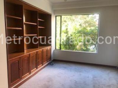 Apartamento de 3 alcobas en venta en Bosques De Medina, Bogotá, 230 m² · foto 3 de 14