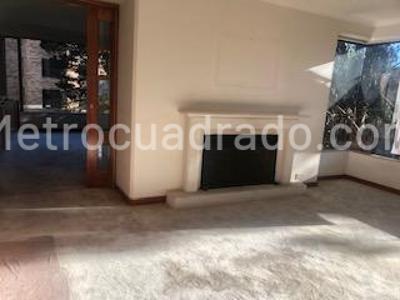 Apartamento de 3 alcobas en venta en Bosques De Medina, Bogotá, 230 m² · foto 2 de 14