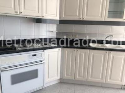 Apartamento de 5 alcobas en venta en Bosques De Medina, Bogotá, 360 m² · foto 2 de 18