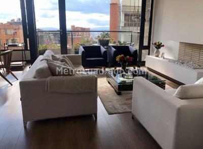 Apartamento de 3 alcobas en venta en Los Rosales, Bogotá, 175 m² · foto 2 de 10