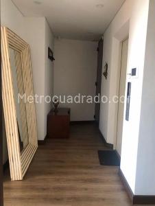 Apartamento de 3 alcobas en venta en Los Rosales, Bogotá, 175 m² · foto 6 de 10