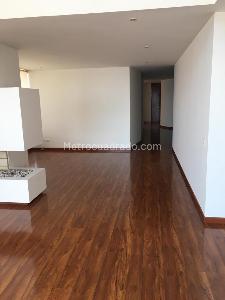 Apartamento en venta en El Refugio, Bogotá · foto 2 de 20