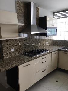 Apartamento en venta en El Refugio, Bogotá · foto 8 de 20