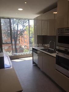 Apartamento en venta en Chico, Bogotá · foto 2 de 15