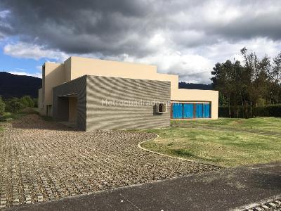 Casa de 5 alcobas en venta en Reserva De Potosi, La Calera, 697 m² · foto 2 de 8