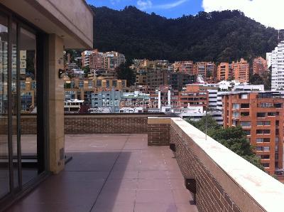 Apartamento de 3 alcobas en venta en La Cabrera, Bogotá, 256 m² · foto 17 de 20